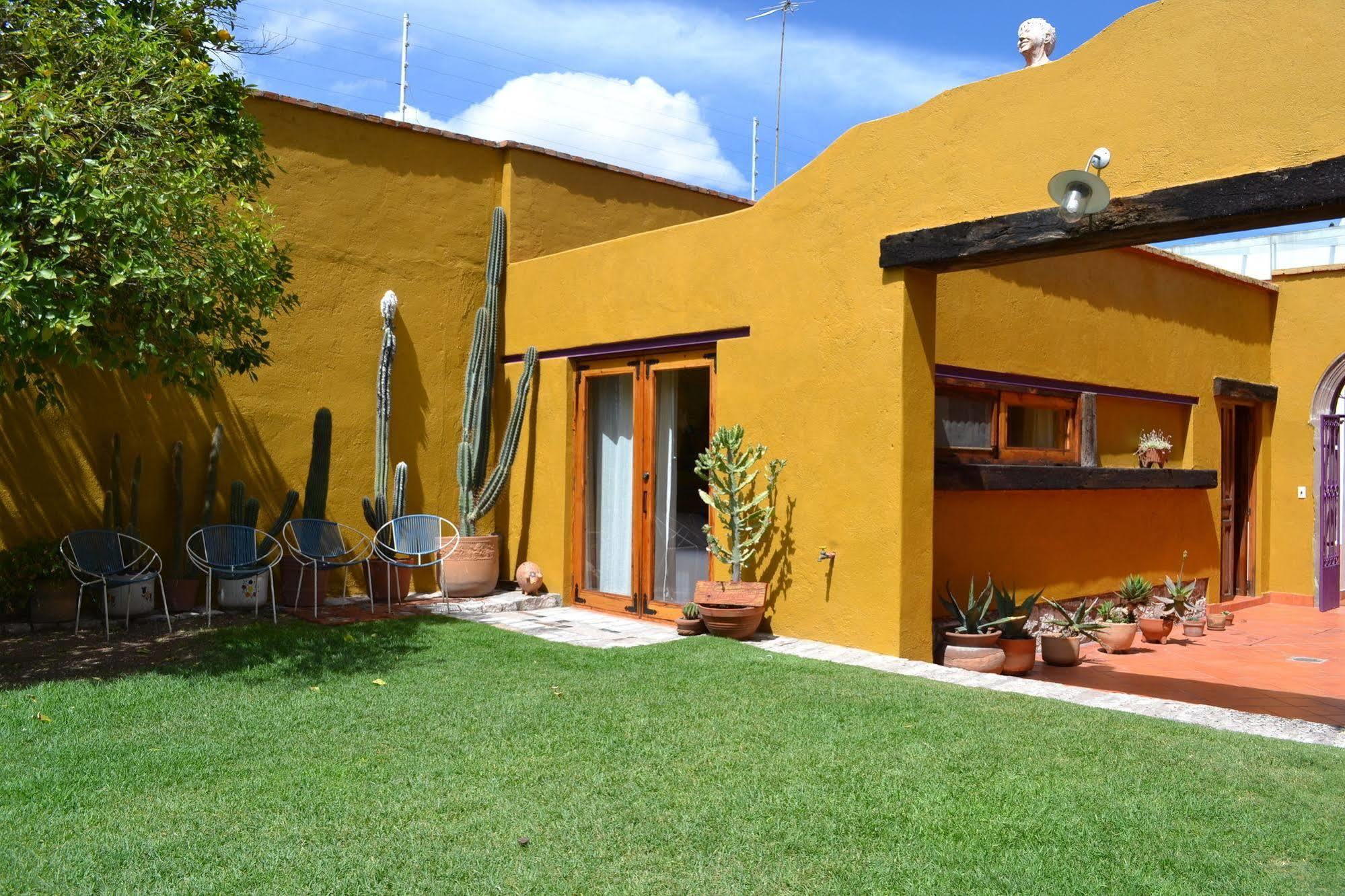 Hotel Casa Catalina ซานหลุยส์โปโตซิ ภายนอก รูปภาพ